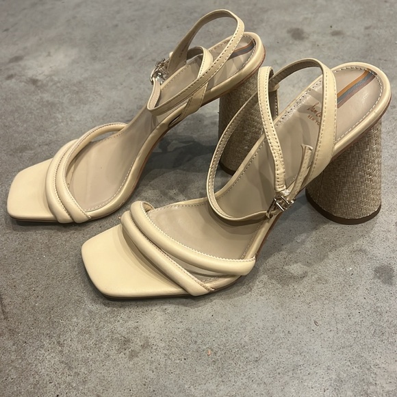 Sam Edelman Kia Square Toe Strappy Heels Cream Size 8.5 - Picture 5 of 6